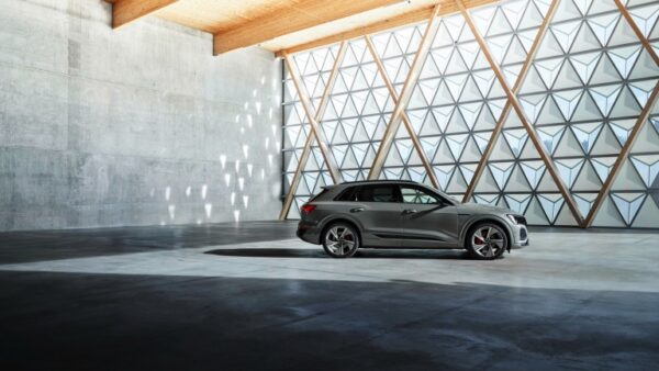 Audi_Q8-etron-2023-05.jpg Audi Q8 e-tron 50 quattro