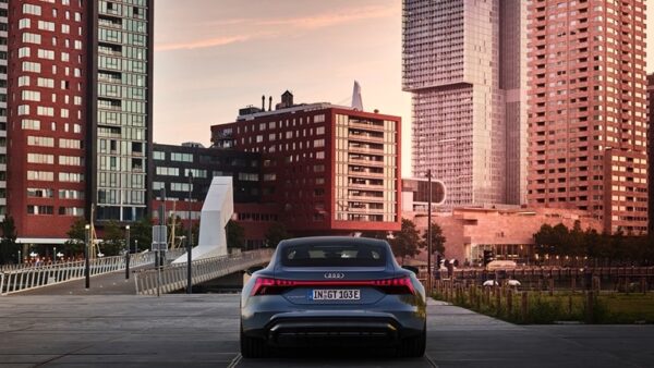Audi_e-tron_GT_quattro-07.jpg Audi e-tron GT quattro