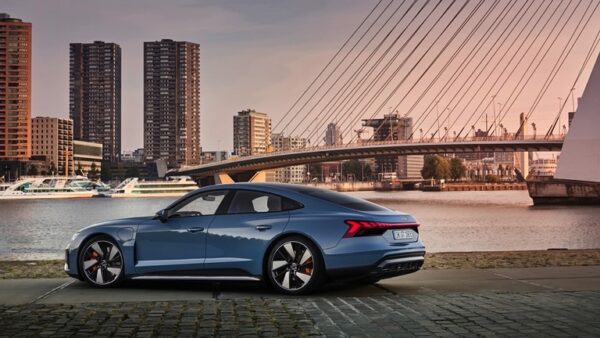 Audi_e-tron_GT_quattro-08.jpg Audi e-tron GT quattro