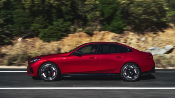 BMW_i5_M60_xDrive_Sedan-02.jpg BMW i5 M60 xDrive Sedan