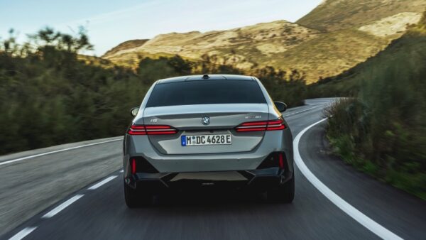 BMW_i5_eDrive40_Sedan-07.jpg BMW i5 eDrive40 Sedan