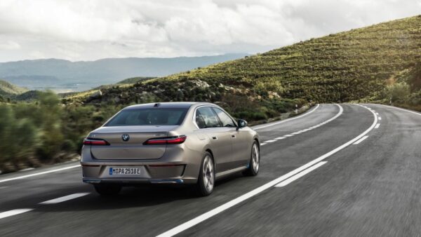 BMW_i7_2022-04.jpg BMW i7 eDrive50
