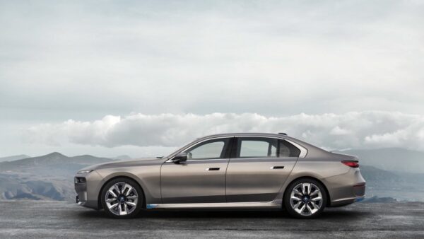 BMW_i7_2022-06.jpg BMW i7 eDrive50