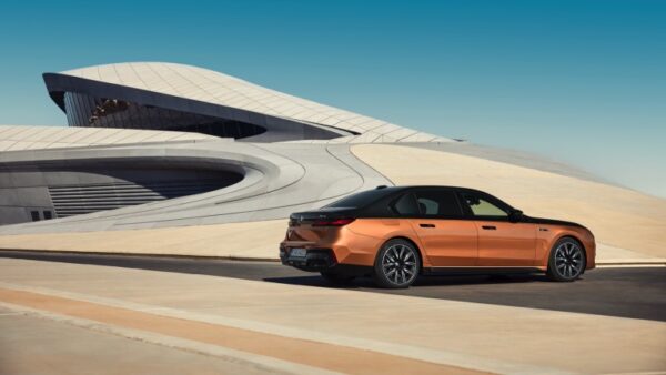 BMW_i7_M70_2023-06.jpg BMW i7 M70 xDrive