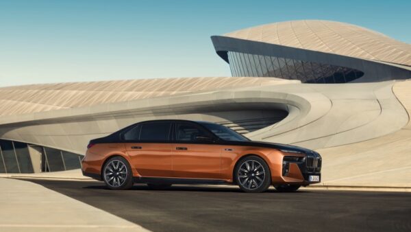 BMW_i7_M70_2023-07.jpg BMW i7 M70 xDrive