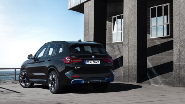 BMW_iX3_2022-06.jpg BMW iX3