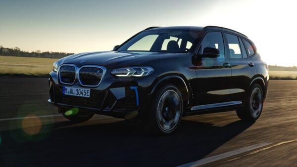 BMW_iX3_2022-08.jpg BMW iX3