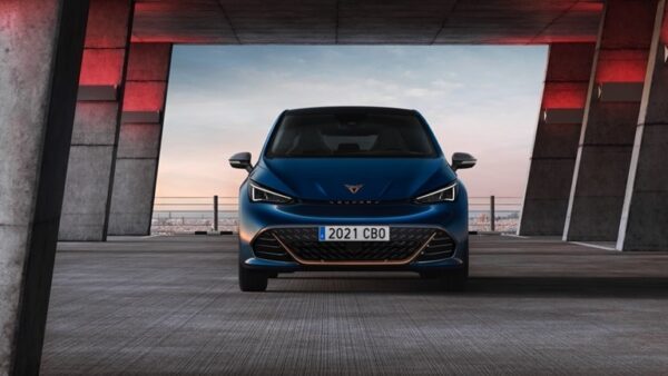 Cupra_el-Born-02.jpg CUPRA Born 170 kW - 77 kWh