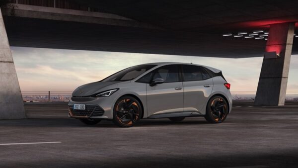 Cupra_el-Born-07.jpg CUPRA Born 170 kW - 77 kWh