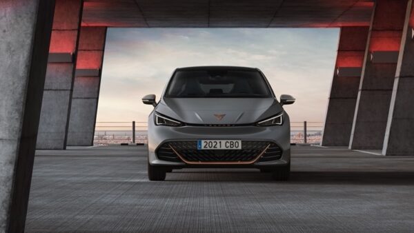 Cupra_el-Born-08.jpg CUPRA Born 170 kW - 77 kWh