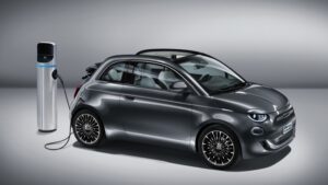 Fiat_500e_Convertible_2020-01.jpg Fiat 500e Cabrio 24 kWh