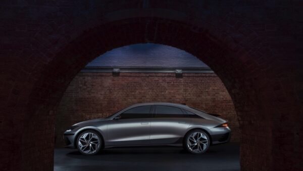 Hyundai IONIQ 6 Standard Range 2WD