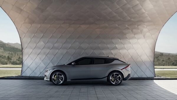 Kia_EV6_GT_2021-04.jpg Kia EV6 GT