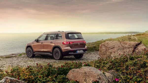 Mercedes_EQB-03.jpg Mercedes EQB 250