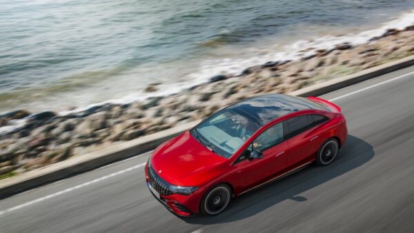 Mercedes_EQE_AMG_43-05.jpg Mercedes EQE AMG 43 4MATIC