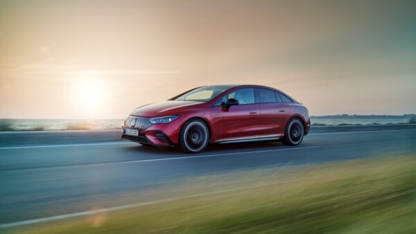 Mercedes_EQE_AMG_43-07.jpg Mercedes EQE AMG 43 4MATIC