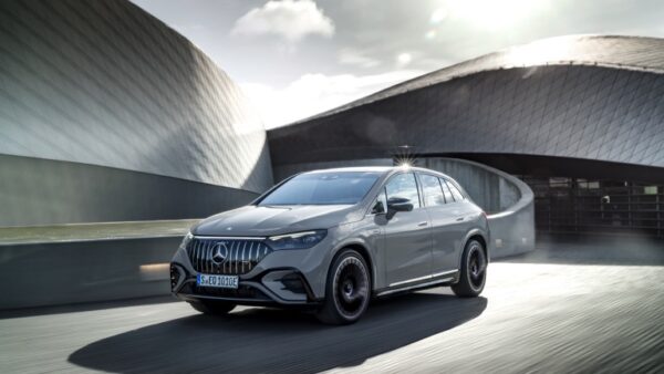 Mercedes_EQE_AMG_SUV-06.jpg Mercedes EQE SUV AMG 53 4MATIC+