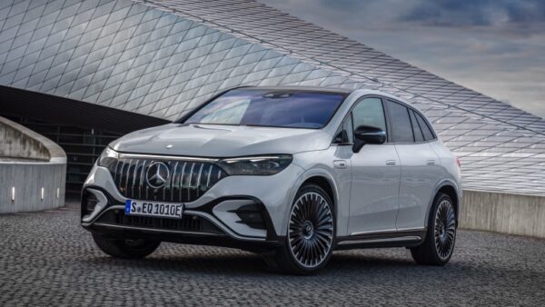 Mercedes_EQE_AMG_SUV-07.jpg Mercedes EQE SUV AMG 53 4MATIC+