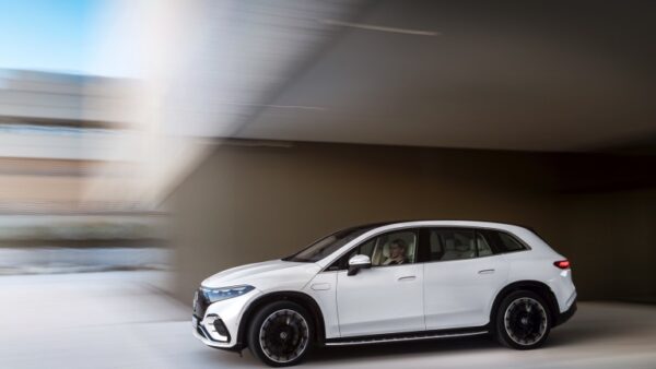 Mercedes_EQS_SUV_2022-04.jpg Mercedes EQS SUV 450 4MATIC