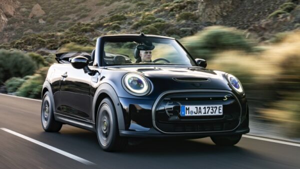 Mini_Electric_Convertible-01.jpg Mini Cooper SE Convertible