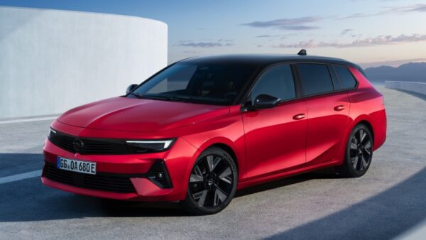 Opel_Astra_Sports_Tourer_Electric-01.jpg Opel Astra Sports Tourer Electric