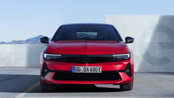 Opel_Astra_Sports_Tourer_Electric-04.jpg Opel Astra Sports Tourer Electric