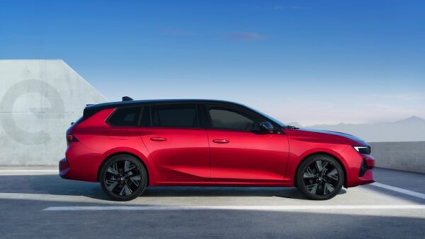 Opel_Astra_Sports_Tourer_Electric-06.jpg Opel Astra Sports Tourer Electric