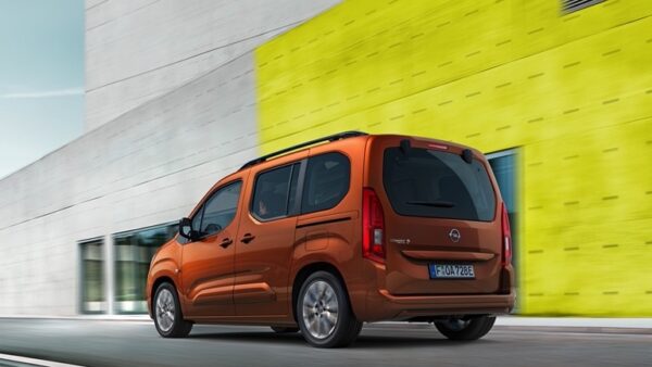 Opel_Combo-e_Life-03.jpg Opel Combo-e Life 50 kWh