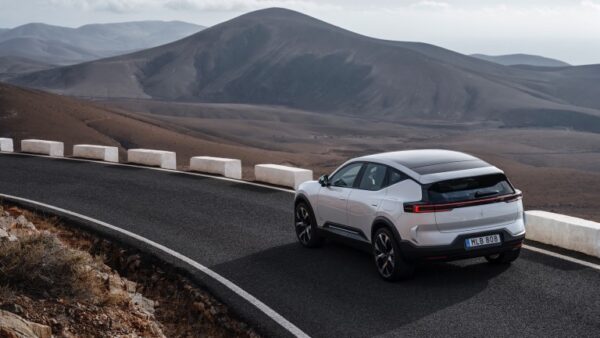Polestar_3-02.jpg Polestar 3 Long Range Performance