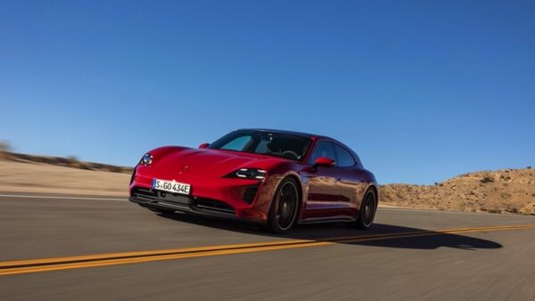 Porsche_Taycan_GTS_Sport_Turismo-02.jpg Porsche Taycan GTS Sport Turismo