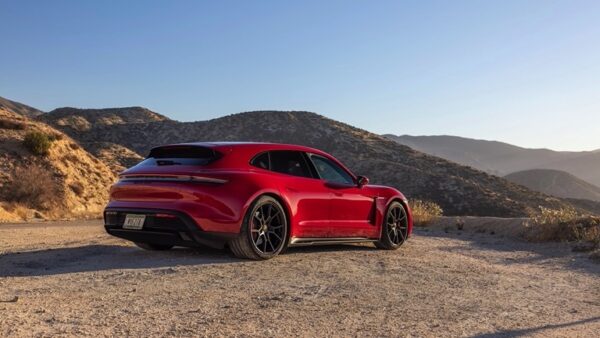 Porsche_Taycan_GTS_Sport_Turismo-04.jpg Porsche Taycan GTS Sport Turismo