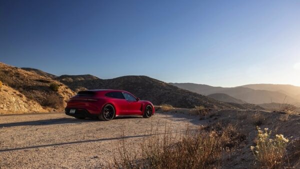 Porsche_Taycan_GTS_Sport_Turismo-05.jpg Porsche Taycan GTS Sport Turismo