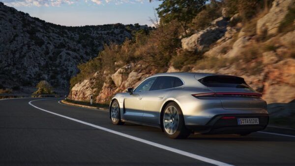 Porsche_Taycan_Sport_Turismo-05.jpg Porsche Taycan Turbo S Sport Turismo
