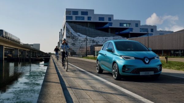 Renault_Zoe_2020-02.jpg Renault Zoe ZE50 R135