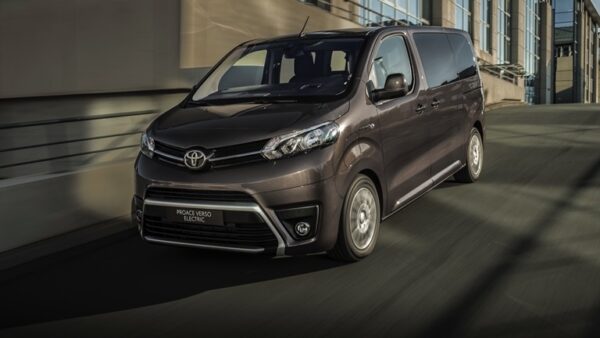 Toyota_PROACE_Verso-01.jpg Toyota PROACE Shuttle L 75 kWh