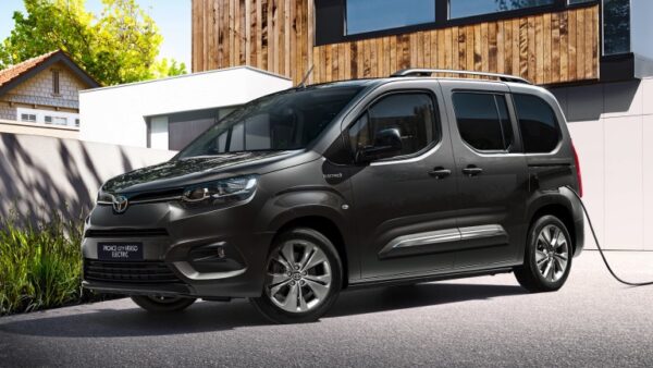 Toyota_Proace_City_Verso_Electric-01.jpg Toyota Proace City Verso Electric L1 50 kWh
