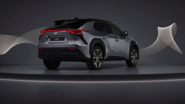 Toyota_bZ4X-07.jpg Toyota bZ4X AWD