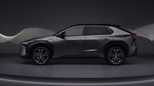 Toyota_bZ4X-08.jpg Toyota bZ4X AWD